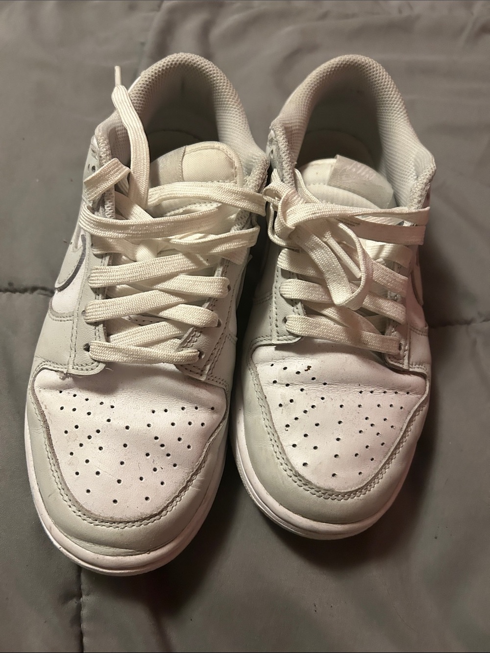 Nike Men's White Leather Low-Top Sneakers